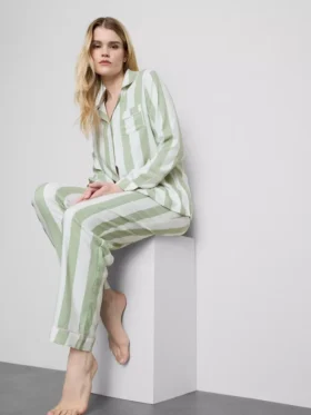 Pijamale din bumbac cu dungi, în stil „boyfriend”