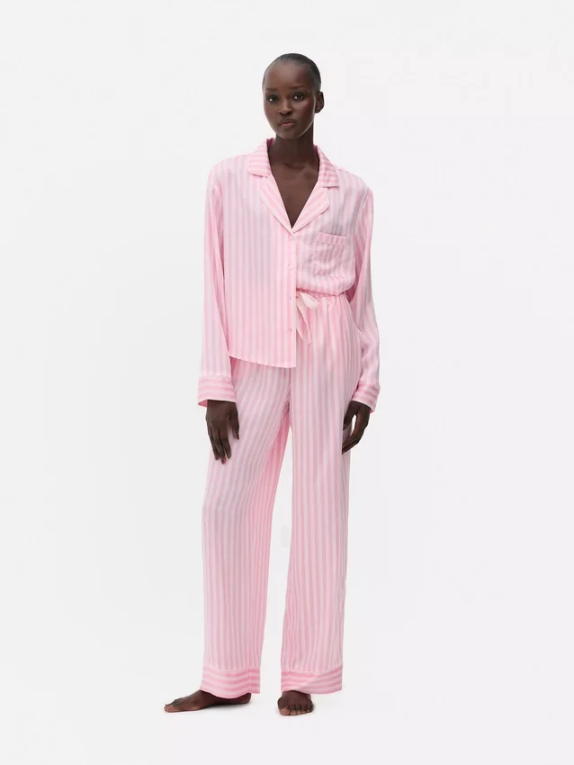 Pijamale din satin cu dungi Pijamale din satin cu dungi