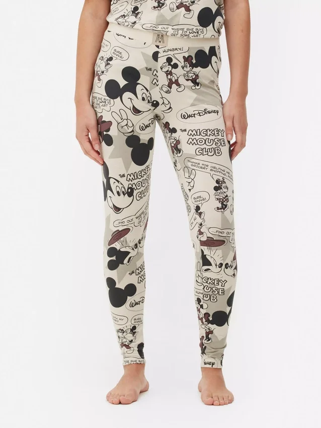 Pijamale retro cu personaje Disney Mickey Mouse Pijamale retro cu personaje Disney Mickey Mouse
