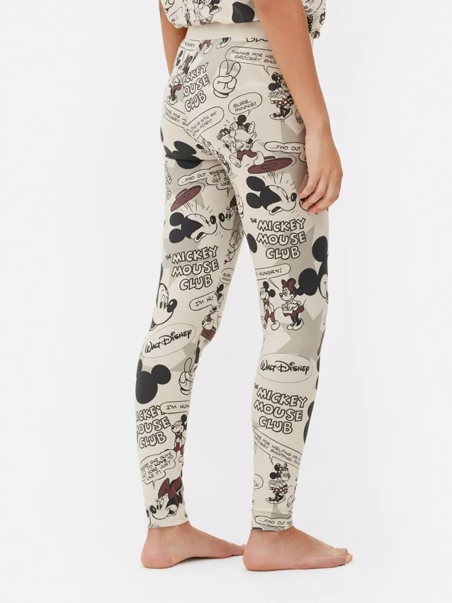 Pijamale retro cu personaje Disney Mickey Mouse Pijamale retro cu personaje Disney Mickey Mouse