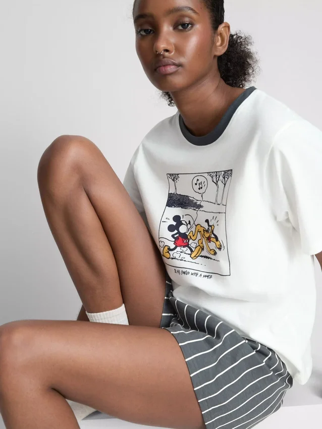 Pijamale scurte cu imprimeu Mickey Mouse de la Disney Pijamale scurte cu imprimeu Mickey Mouse de la Disney