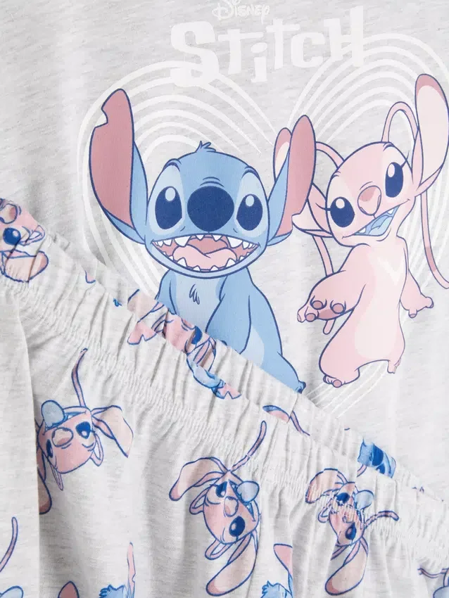 Pijamale scurte cu imprimeu Stitch de la Disney Pijamale scurte cu imprimeu Stitch de la Disney