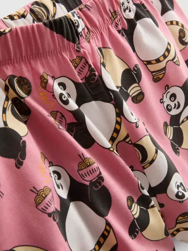 Pijamale scurte cu personajul Kung Fu Panda Pijamale scurte cu personajul Kung Fu Panda