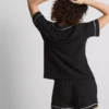Pijamale scurte tip „boyfriend”