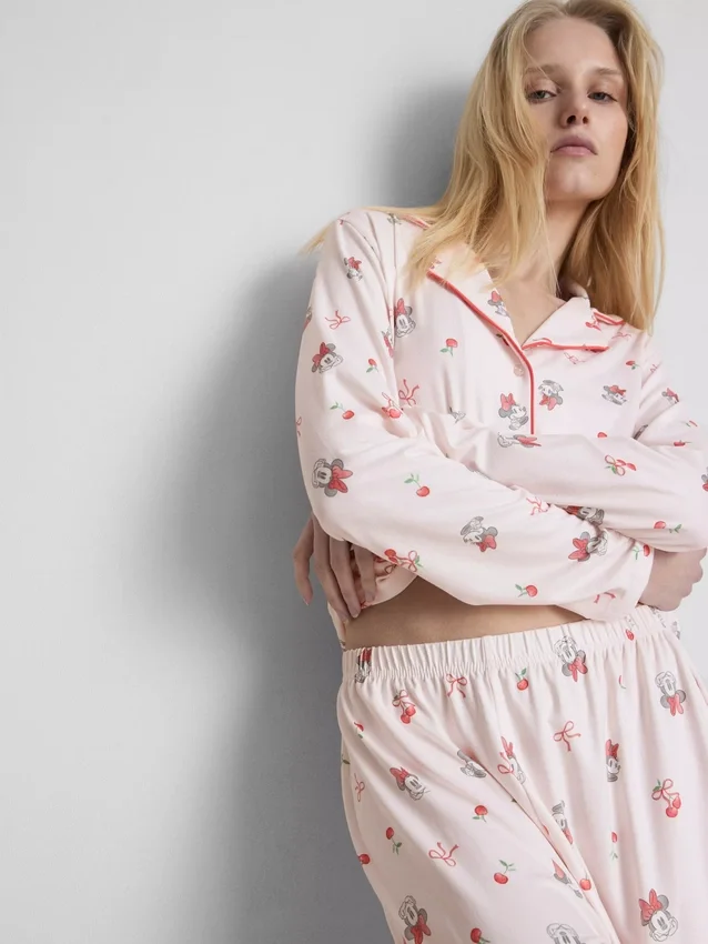 Pijamale tip „boyfriend” cu imprimeu Minnie Mouse de la Disney Pijamale tip „boyfriend” cu imprimeu Minnie Mouse de la Disney