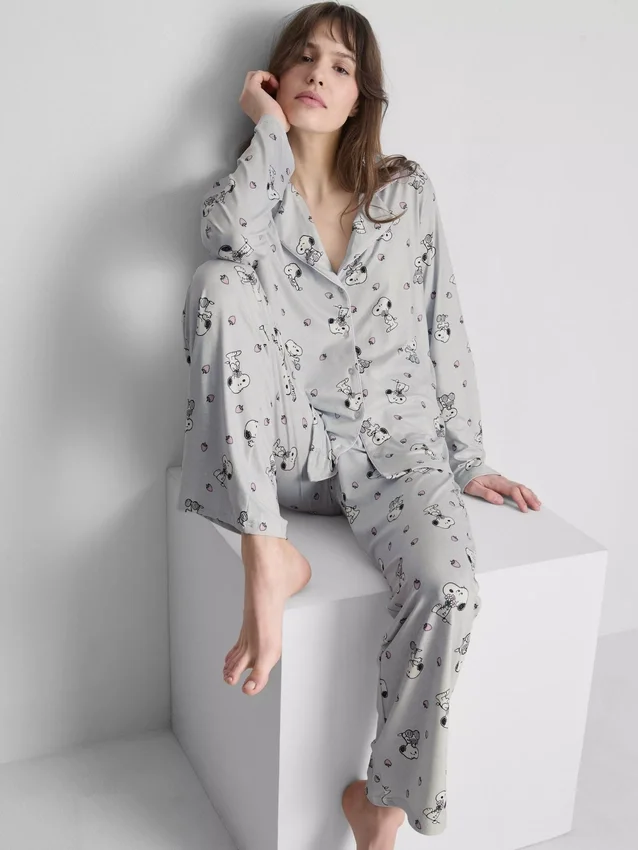 Pijamale tip „boyfriend” cu imprimeu Snoopy Pijamale tip „boyfriend” cu imprimeu Snoopy