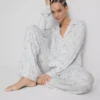 Pijamale tip „boyfriend” cu Marie din filmul Disney „Aristocrații” Pijamale tip „boyfriend” cu Marie din filmul Disney „Aristocrații”