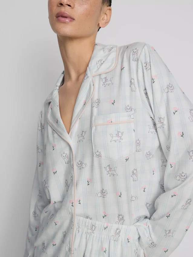 Pijamale tip „boyfriend” cu Marie din filmul Disney „Aristocrații” Pijamale tip „boyfriend” cu Marie din filmul Disney „Aristocrații”