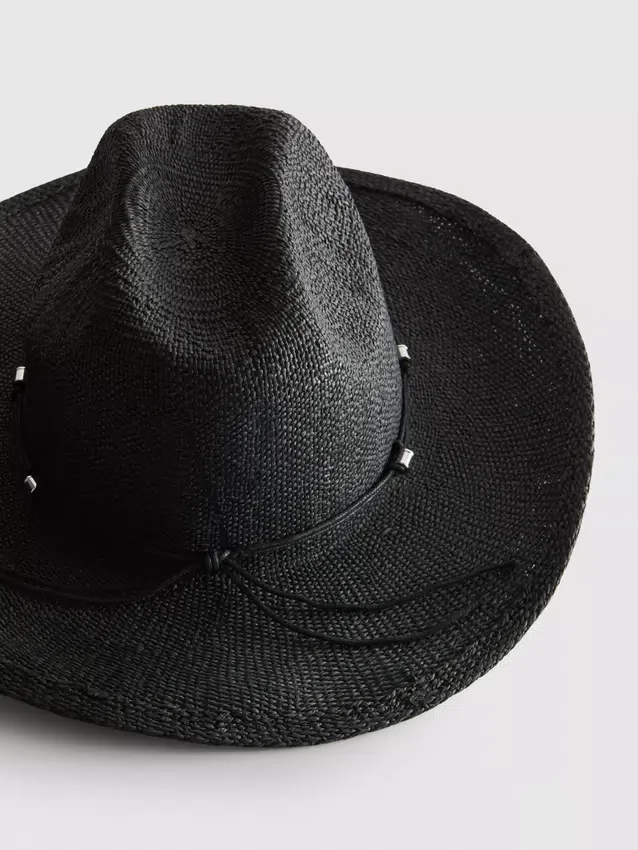 Pălărie de cowboy din paie cu bordură Pălărie de cowboy din paie cu bordură