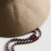 Pălărie tip bucket cu curea sub bărbie