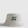 Pălărie tip bucket cu logo-ul New York Pălărie tip bucket cu logo-ul New York