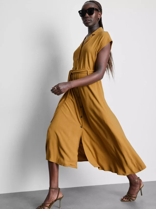 Rochie-cămașă midi cu mâneci scurte Rochie-cămașă midi cu mâneci scurte