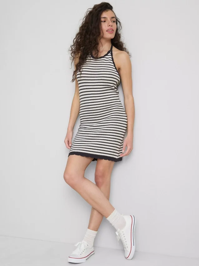 Rochie halter tricotată cu dungi Rochie halter tricotată cu dungi