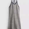 Rochie halter tricotată cu dungi Rochie halter tricotată cu dungi