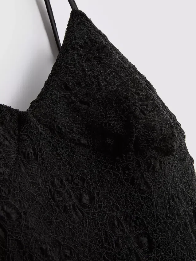 Rochie maxi din dantelă cu decolteu în V Rochie maxi din dantelă cu decolteu în V