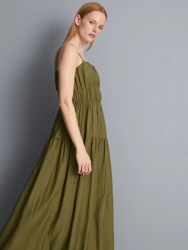 Rochie maxi în straturi, cu croi larg Rochie maxi în straturi, cu croi larg