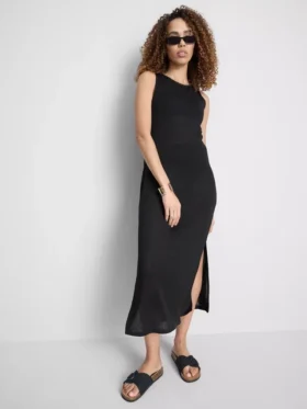 Rochie midi-ax fără mâneci, mulată, de la Paula Echevarría
