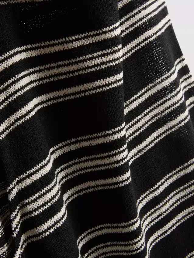 Rochie midi-ax fără mâneci, mulată, de la Paula Echevarría Rochie midi-ax fără mâneci, mulată, de la Paula Echevarría