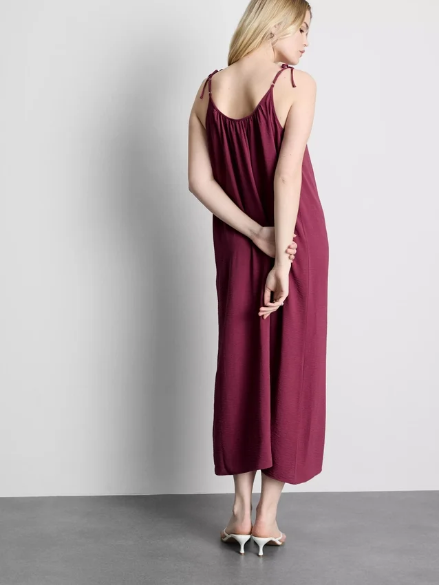 Rochie midi cu bretele Rochie midi cu bretele