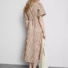 Rochie midi cu dungi și mâneci bufante Rochie midi cu dungi și mâneci bufante