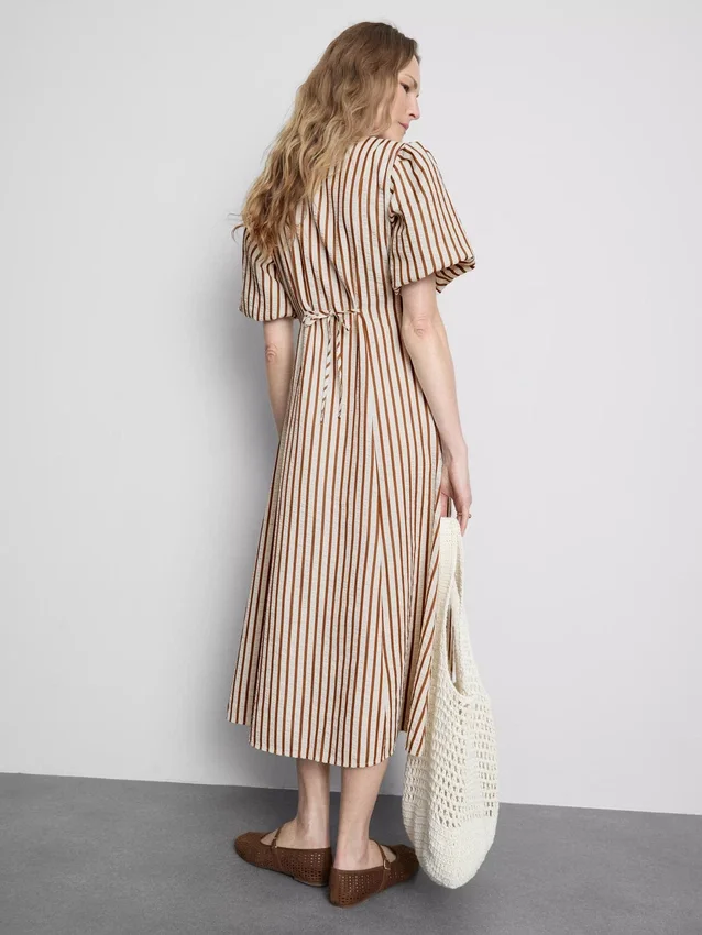 Rochie midi cu dungi și mâneci bufante Rochie midi cu dungi și mâneci bufante