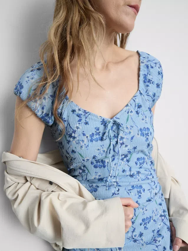 Rochie midi cu efect de șifonare, cu decolteu în formă de inimă Rochie midi cu efect de șifonare, cu decolteu în formă de inimă