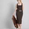 Rochie midi cu guler pătrat, ca o a doua piele Rochie midi cu guler pătrat, ca o a doua piele
