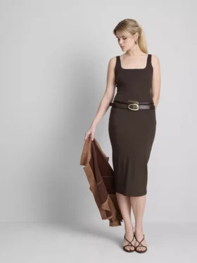 Rochie midi cu guler pătrat, ca o a doua piele