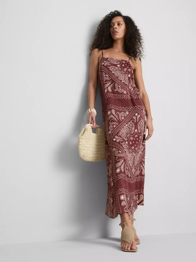 Rochie midi dreaptă cu imprimeu paisley de la Paula Echevarría Rochie midi dreaptă cu imprimeu paisley de la Paula Echevarría
