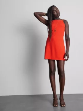 Rochie mini cu decolteu pătrat