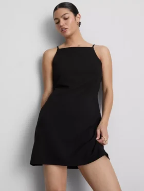 Rochie mini cu decolteu pătrat