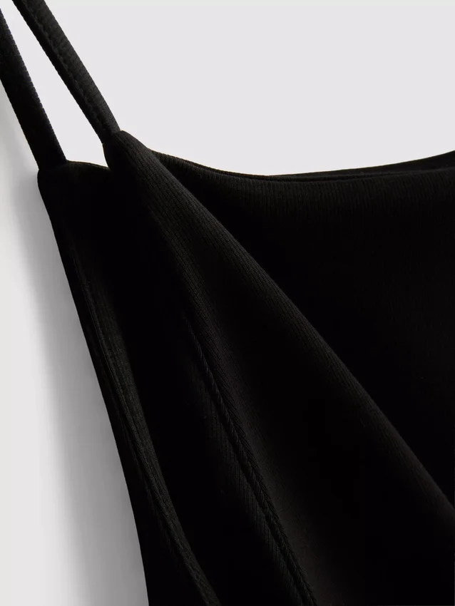 Rochie mini cu decolteu pătrat Rochie mini cu decolteu pătrat