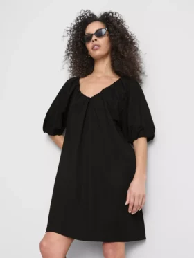 Rochie mini cu mâneci bufante