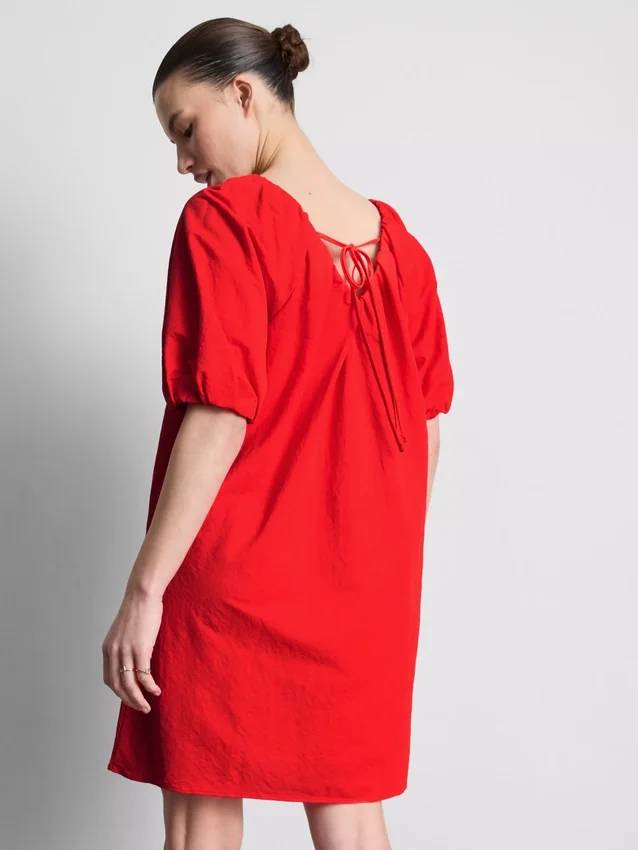 Rochie mini cu mâneci bufante Rochie mini cu mâneci bufante