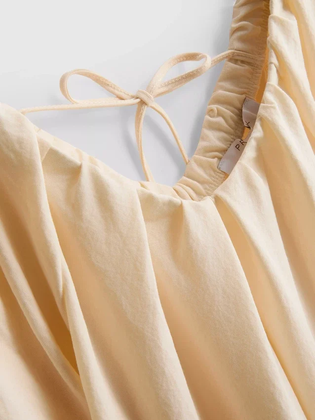 Rochie mini cu mâneci bufante Rochie mini cu mâneci bufante