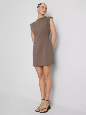Rochie mini cu mâneci scurte, cu croială sculptată Rochie mini cu mâneci scurte, cu croială sculptată