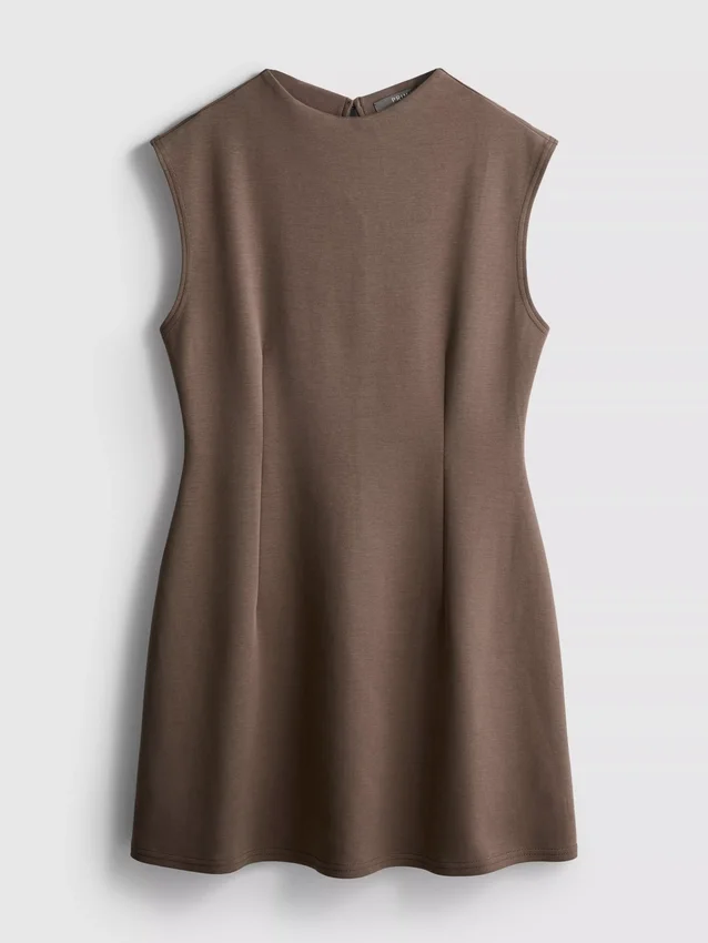 Rochie mini cu mâneci scurte, cu croială sculptată Rochie mini cu mâneci scurte, cu croială sculptată