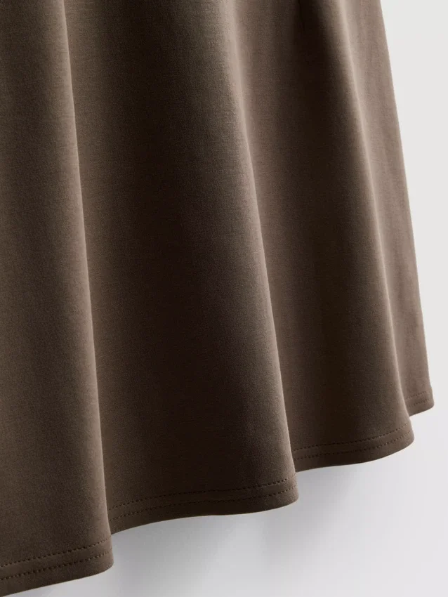 Rochie mini cu mâneci scurte, cu croială sculptată Rochie mini cu mâneci scurte, cu croială sculptată