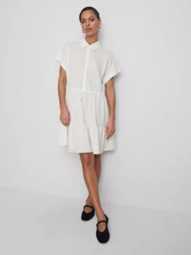Rochie mini cu mâneci scurte și volane