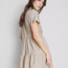 Rochie mini cu mâneci scurte și volane Rochie mini cu mâneci scurte și volane