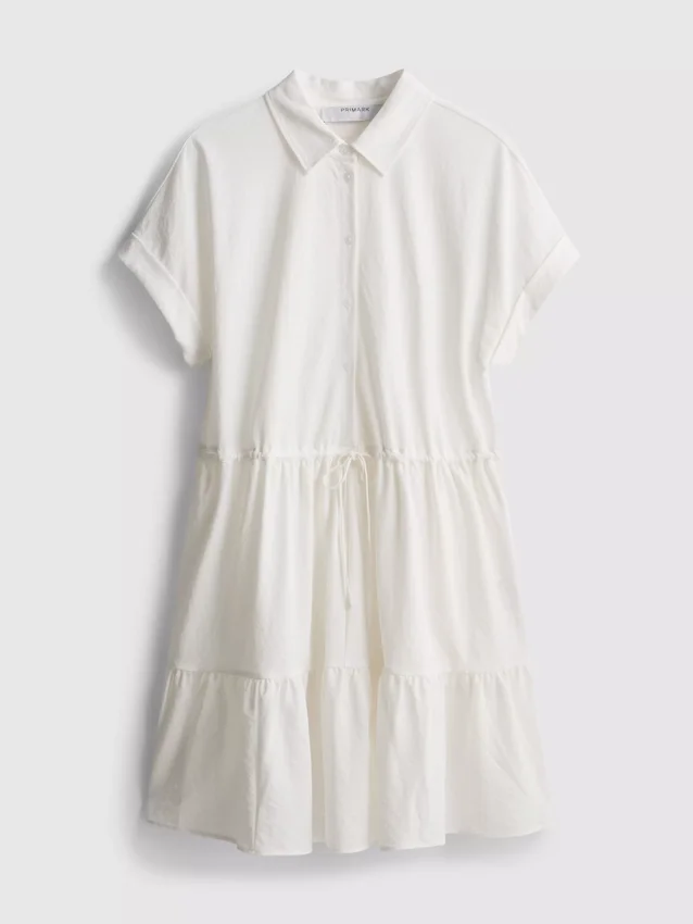 Rochie mini cu mâneci scurte și volane Rochie mini cu mâneci scurte și volane