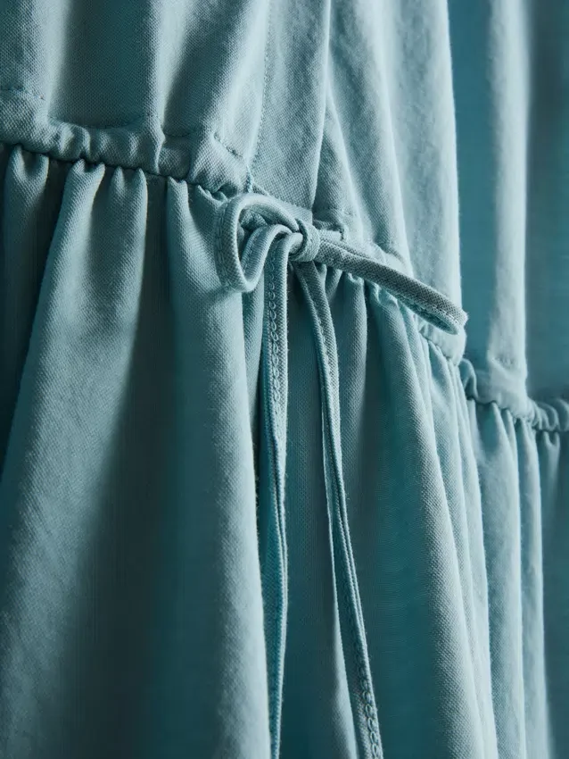 Rochie mini cu mâneci scurte și volane Rochie mini cu mâneci scurte și volane
