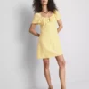 Rochie mini cu mâneci scurte șifonate