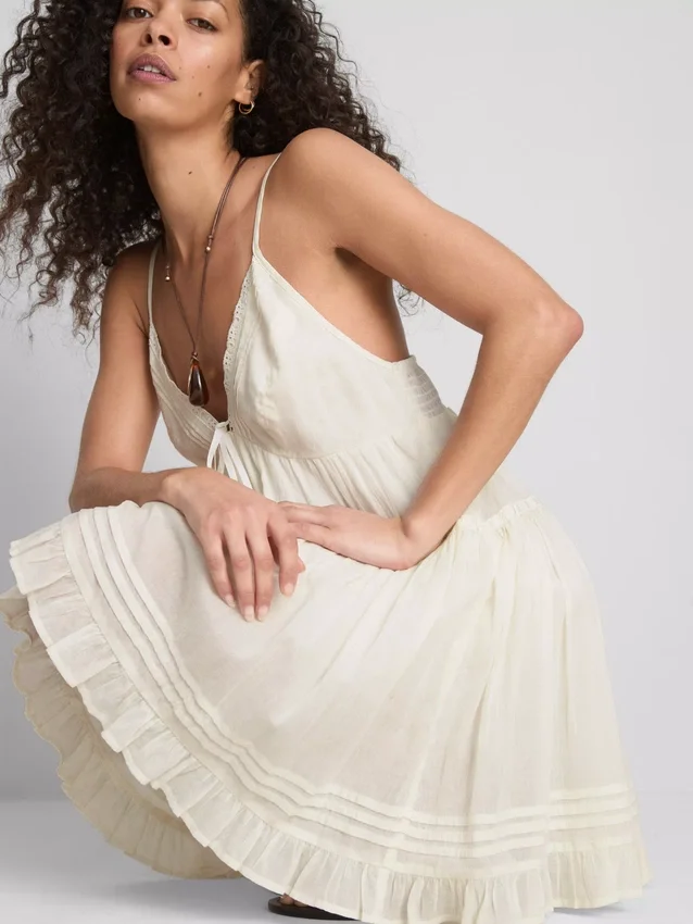 Rochie mini cu volane și bordură din dantelă Paula Echevarría Rochie mini cu volane și bordură din dantelă Paula Echevarría