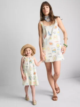 Rochie mini dreaptă cu imprimeu