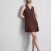 Rochie mini fără mâneci, cu decolteu în V Rochie mini fără mâneci, cu decolteu în V
