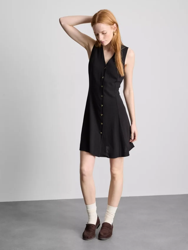 Rochie mini fără mâneci, cu decolteu în V Rochie mini fără mâneci, cu decolteu în V