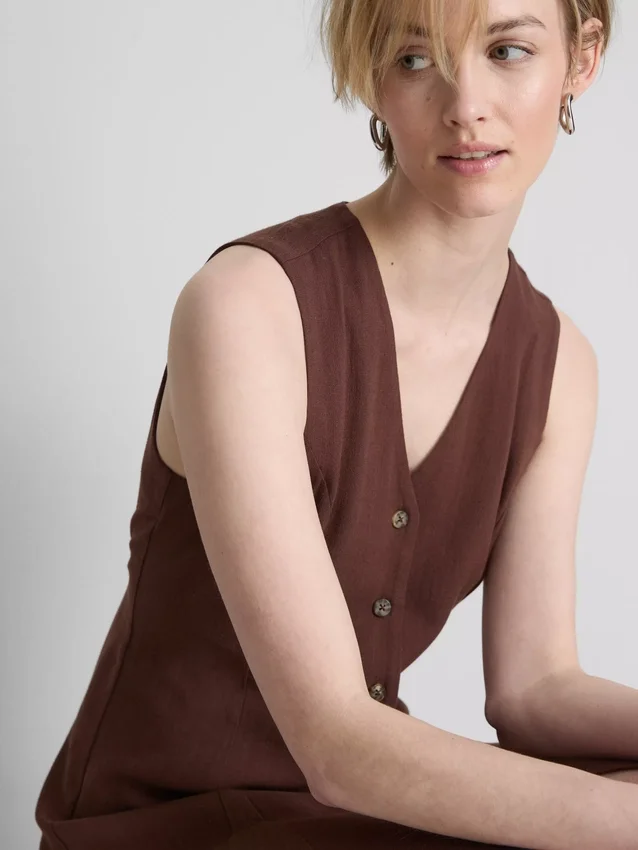 Rochie mini fără mâneci, cu decolteu în V Rochie mini fără mâneci, cu decolteu în V