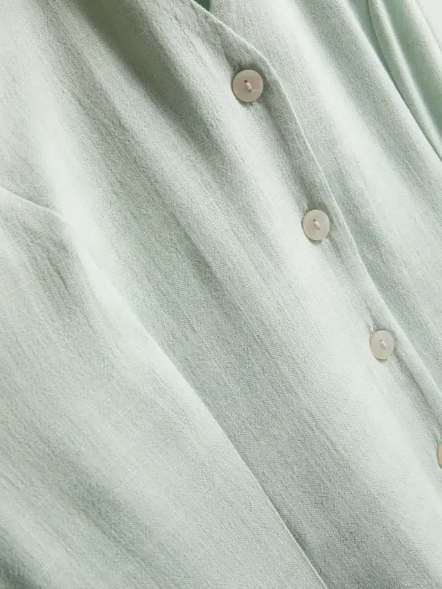 Rochie mini fără mâneci, cu decolteu în V Rochie mini fără mâneci, cu decolteu în V