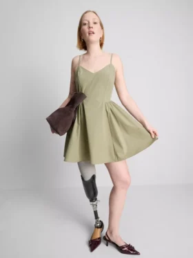 Rochie mini structurată tip corset
